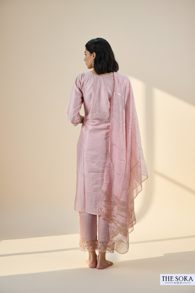 Soft Mauve Pink Ethereal Bloom Embroidered Kurta Set