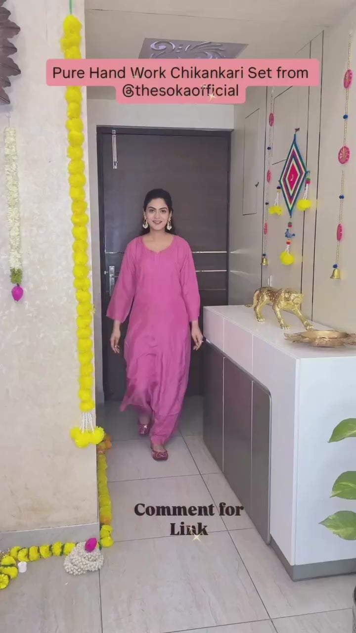 Gulabi Noor Women Chikankari Kurta Set with Pant
